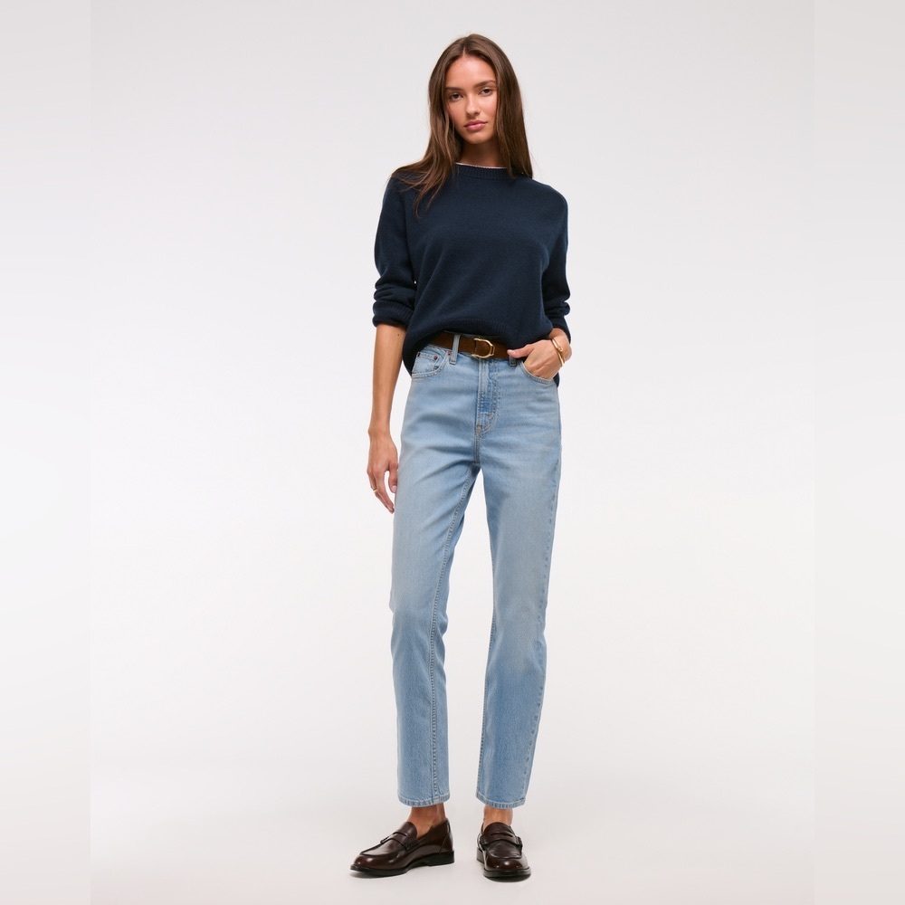 ABERCROMBIE & FITCH Straight Distressed Light Blue Denim SIZE 24/00 EXTRA SMALL